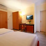Garni Golf 3*