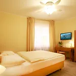 Garni Golf Hotel