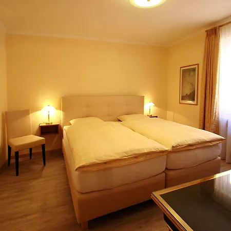 호텔 Garni Golf 3*