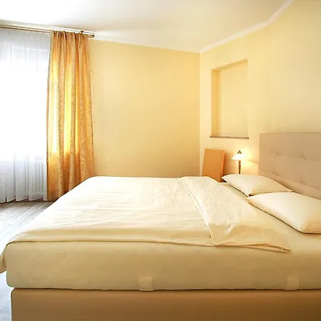 Garni Golf Hotel